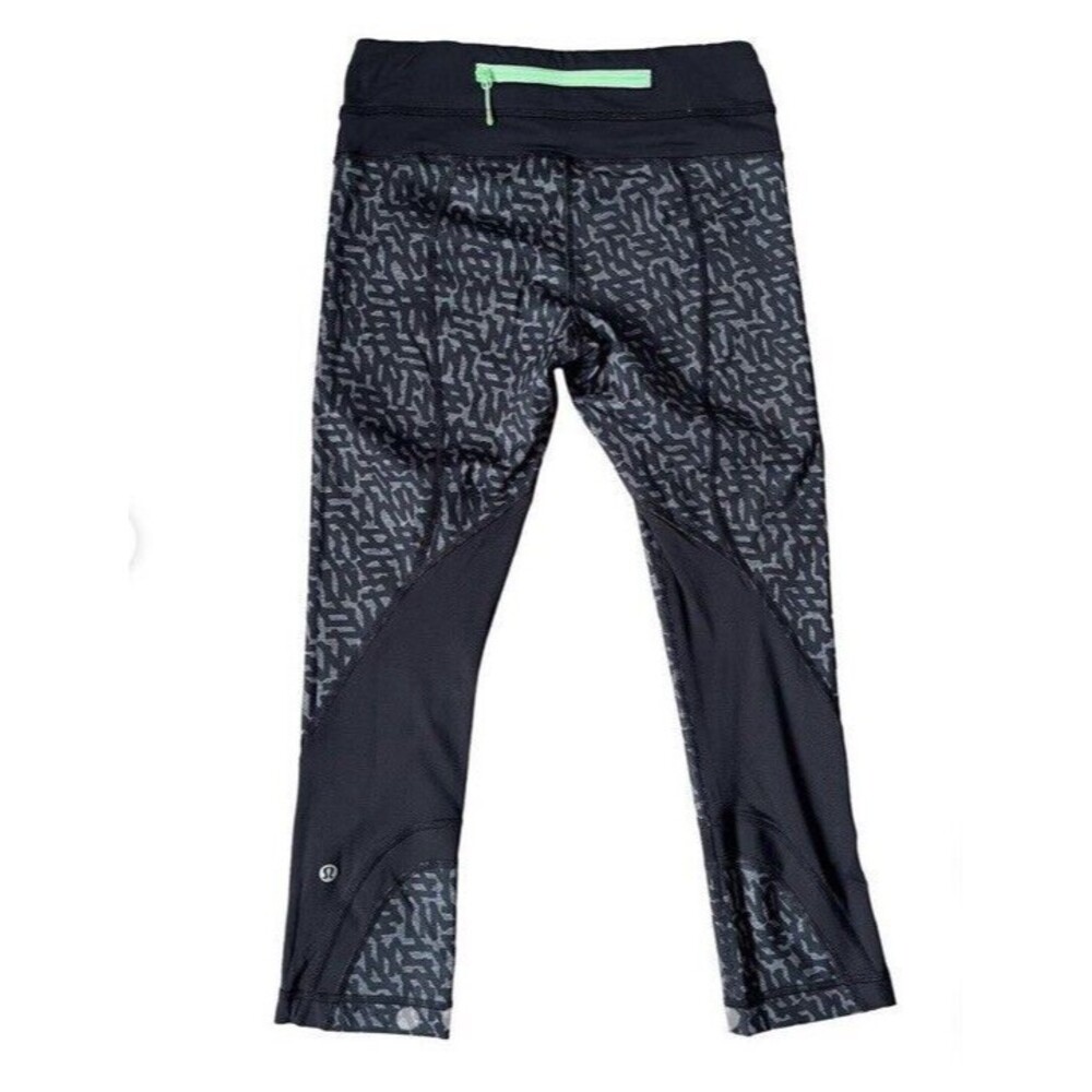 Lululemon Inspire Cropped Leggings Size 4 RARE